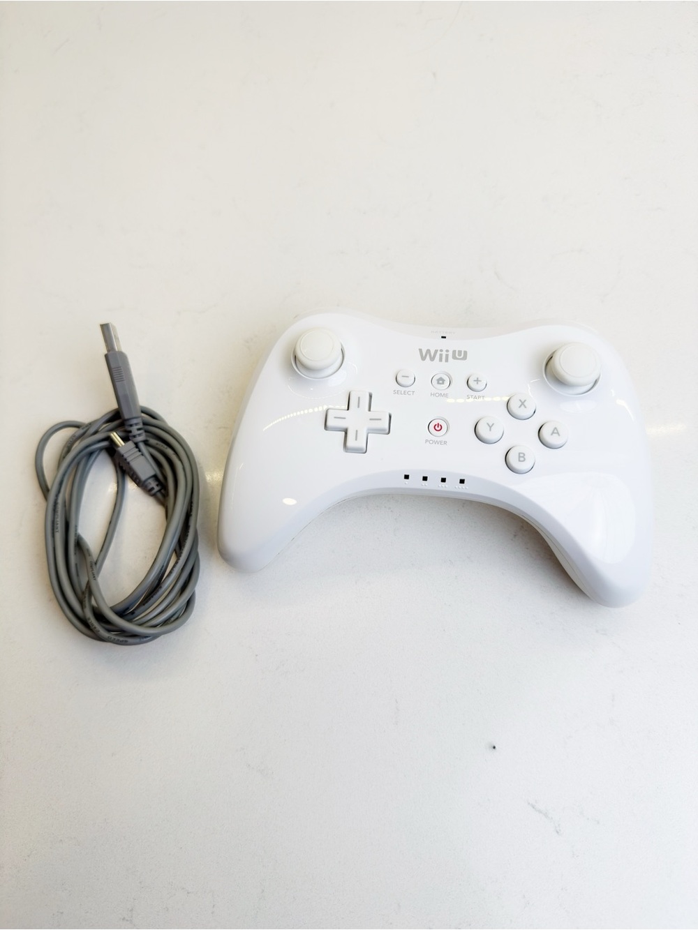 Nintendo White Wii U Pro Controller with USB Charging Cable